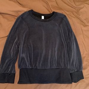 Black pull over